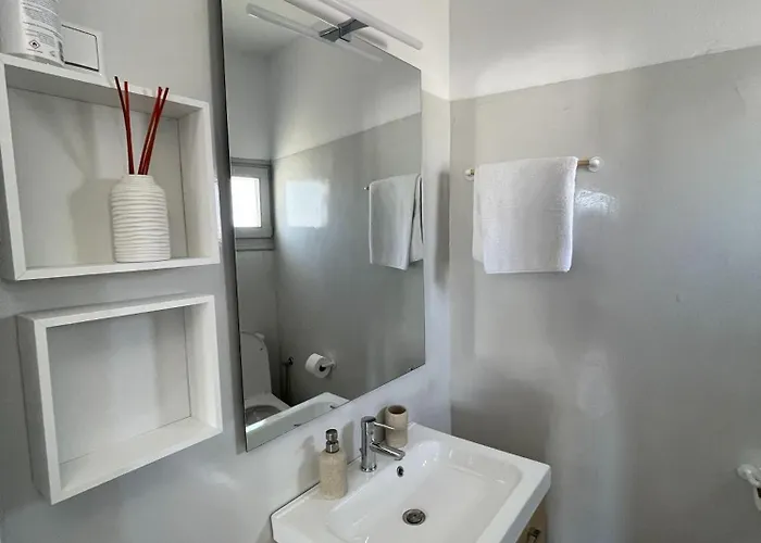 Chora Nest * Kithnos